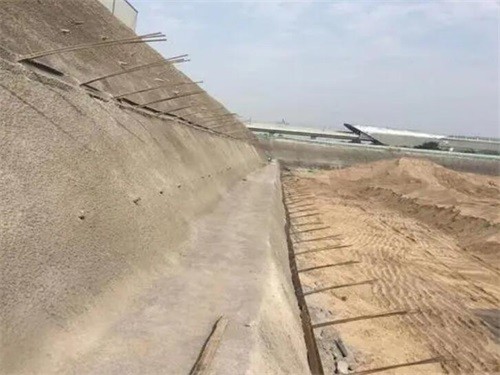乌鲁木齐河道边坡加固